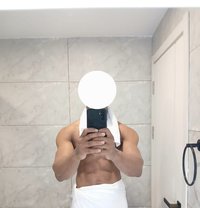 Tyrone - Male escort in Nairobi