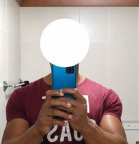 Tyrone - Male escort in Nairobi