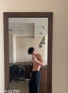 Tyronexxx - Male escort in Dubai Photo 2 of 3
