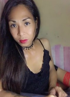 Tyronia - Transsexual escort in Manila Photo 16 of 18