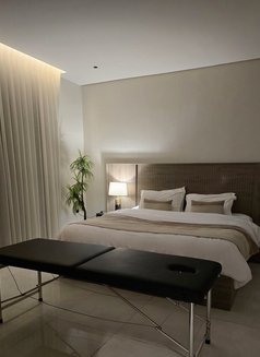 U Ri Good Lady With Massage Tables - escort in Riyadh Photo 2 of 5