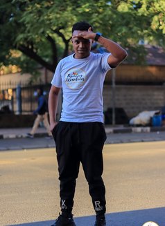 Uber driver - Male escort in Nairobi Photo 6 of 7