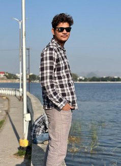 Udaipur Call Boy - Male escort in Udaipur Photo 3 of 3
