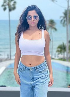 Uditi Busty - puta in Dubai Photo 6 of 6