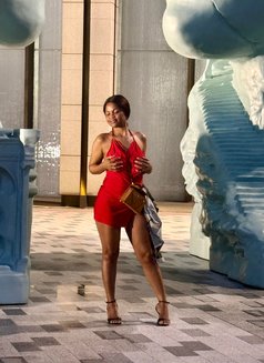 Uggy - escort in Macao Photo 5 of 5