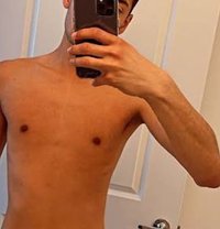 Uğur - Male escort in Al Manama