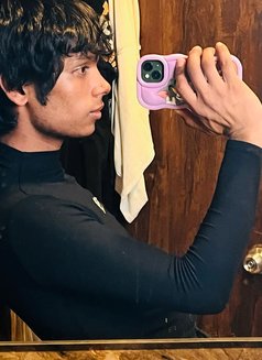 Ujjwal Aggarwal - Male escort in Gurgaon Photo 3 of 3