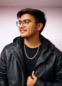 Ujjwal - Male companion in Mumbai Photo 5 of 5