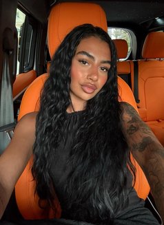 UK British Babe Maddie - escort in Dubai Photo 6 of 10