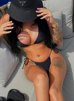 UK British Babe Maddie - escort in Dubai Photo 7 of 10