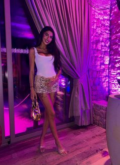 UK British Babe Maddie - escort in Phuket Photo 8 of 9