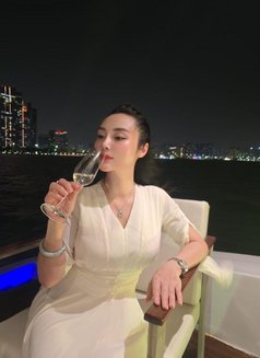Ulanni girl 69 full service - escort in Abu Dhabi Photo 7 of 7