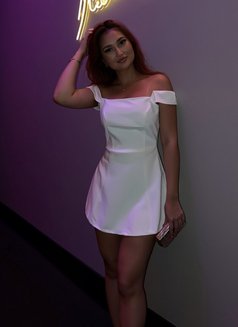 Ulia - escort in Abu Dhabi Photo 3 of 7