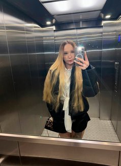 Uliana - escort in Dubai Photo 4 of 5