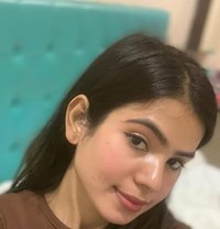 Ultra-Luxury Romantic Companion - puta in Bangalore Photo 1 of 1