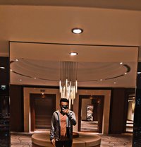 Umair - Male companion in Dubai