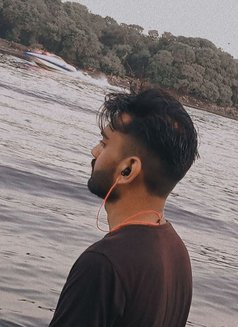 Umarkhan - Male escort in Karāchi Photo 4 of 4