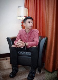 Umayaaz - Male escort in Jakarta Photo 6 of 6