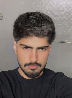 Umer Sattar - Acompañantes masculino in Lahore Photo 1 of 1