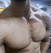 Umesh Singh - Acompañantes masculino in Pune