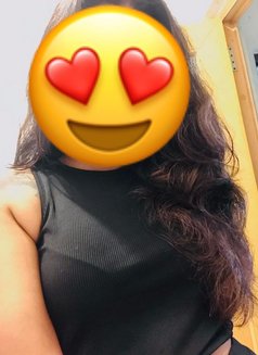 Umeshi - escort in Colombo Photo 1 of 3