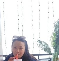 Una - Intérprete de adultos in Kathmandu