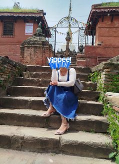 hasina - Intérprete de adultos in Kathmandu Photo 3 of 5