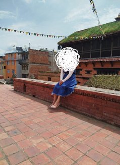 hasina - Intérprete de adultos in Kathmandu Photo 4 of 5