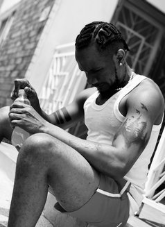 Uncle D - Acompañantes masculino in Kampala Photo 5 of 11