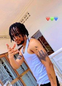 Uncle D - Acompañantes masculino in Kampala Photo 8 of 11