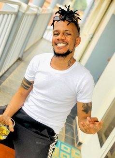 Uncle D - Acompañantes masculino in Kampala Photo 9 of 11