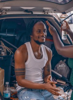 Uncle D - Acompañantes masculino in Kampala Photo 11 of 11