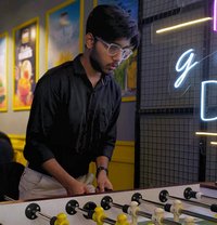 Uncut (8Inch++) - Male escort in New Delhi