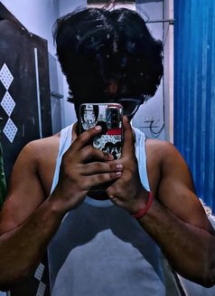 Uncut (8Inch++) - Male escort in New Delhi Photo 2 of 10