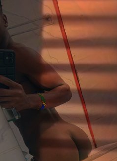 Uncut Dick - Acompañantes masculino in Nairobi Photo 7 of 7