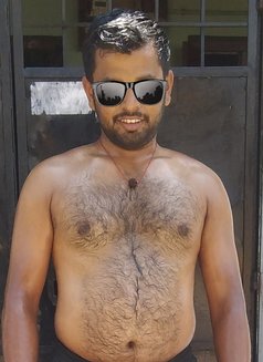 Undress Uncle - Male escort in Bangalore Photo 1 of 1