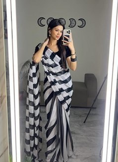Unfiltered Bliss – Cash Brings You Close - escort in Kolkata Photo 8 of 10
