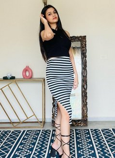 Unfiltered Bliss – Cash Brings You Close - escort in Kolkata Photo 9 of 10