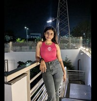 Unfiltered Bliss – Cash Brings You Close - puta in Kolkata Photo 3 of 6