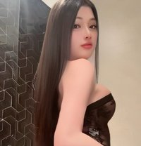 unforgettable sex goddesss - Transsexual escort in Abu Dhabi Photo 9 of 11