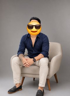Unique - Male escort in Kathmandu Photo 2 of 2