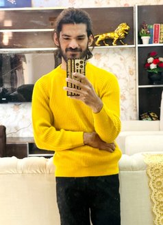 Unique - Male escort in Beijing Photo 1 of 4