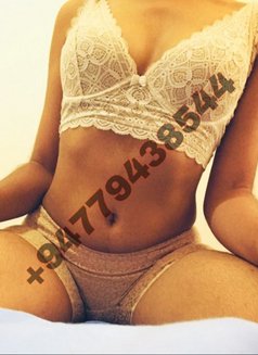 University Girl (Cam / Full) - puta in Colombo Photo 13 of 17