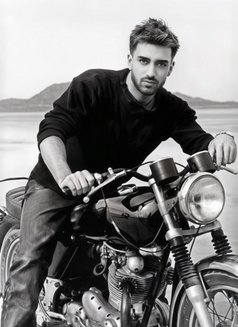 Unos - Male escort in New Delhi Photo 5 of 6