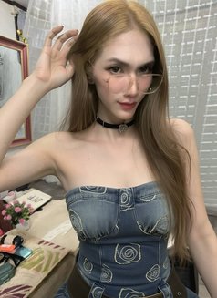 Unstoppable Fufiller Camshow - Acompañantes transexual in Dubai Photo 8 of 10