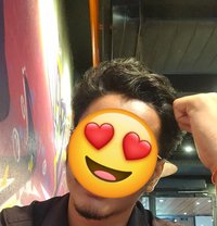 Independent call boy for Female - Male adult performer in New Delhi