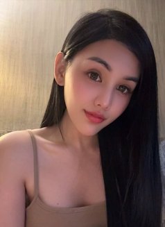 ur SKYE is here - escort in Taipei Photo 29 of 30