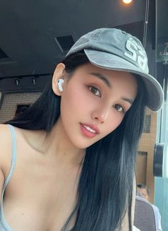 ur SKYE is here - escort in Taipei Photo 30 of 30
