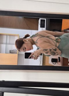 UrBigAss and Curvy Babe Catt - escort in Hong Kong Photo 27 of 30