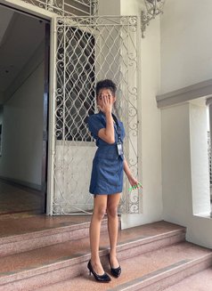 Urcurlybabygirl - escort in Manila Photo 4 of 5